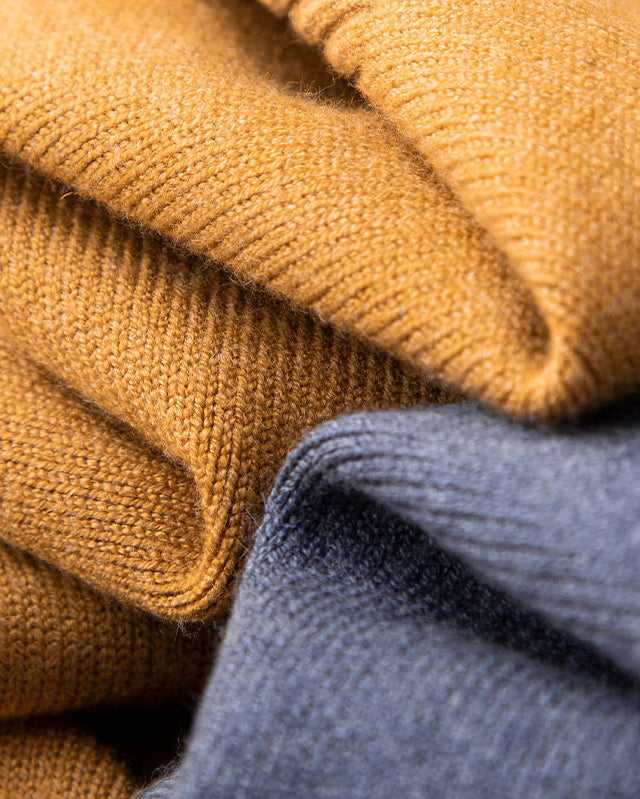 Saint Aurell Allerton Cashmere V-Neck Long Sleeve Sweater