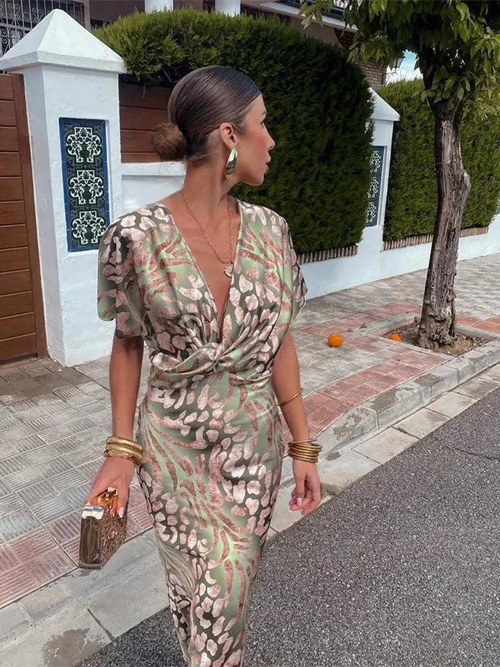 https://cdn.shopify.com/s/files/1/0830/7487/5738/files/LunaBelle___Elegant_Twisted_Knot_Women_s_Dress_for_Wedding_Guests_5.jpg?v=1778597038