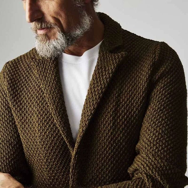 https://cdn.shopify.com/s/files/1/0830/7487/5738/files/Max___Elegant_Blazer_with_Herringbone_Pattern_4.jpg?v=1778597245