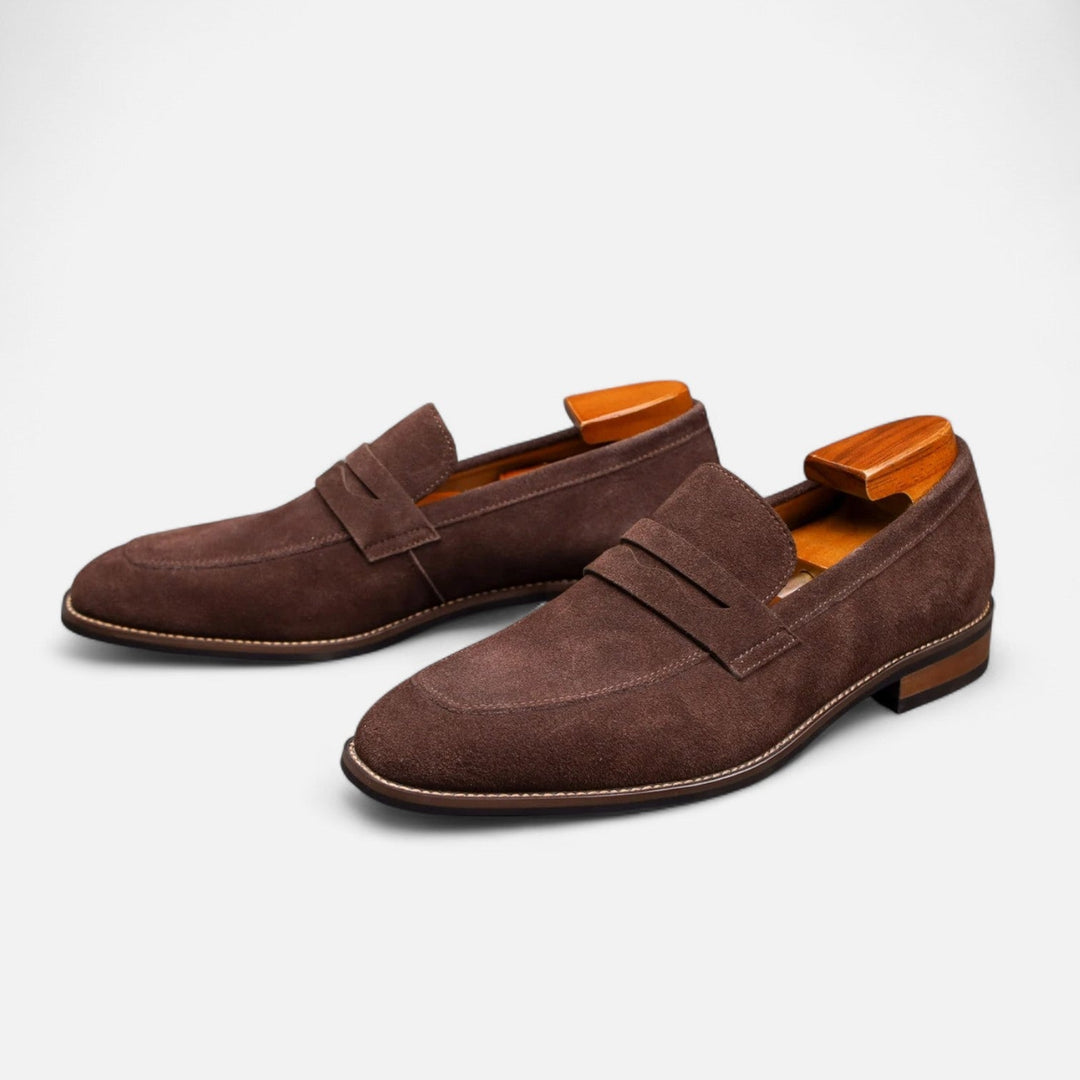 https://cdn.shopify.com/s/files/1/0913/7753/3275/files/Mens-Comfort-Penny-Loafers-Classic-Slip-On-Loafer-Shoes.jpg?v=1773082599
