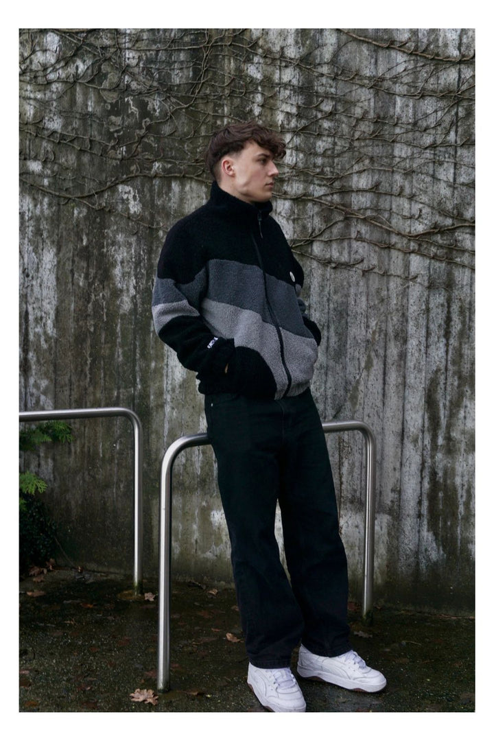 https://cdn.shopify.com/s/files/1/0913/7753/3275/files/Mens-Midweight-Fleece-Jacket-5.jpg?v=1773068455