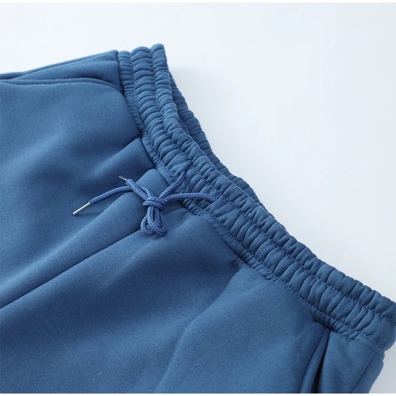 https://cdn.shopify.com/s/files/1/0913/7753/3275/files/Mens-Stylish-Hoodie-and-Joggins-Set-12.png?v=1779710166