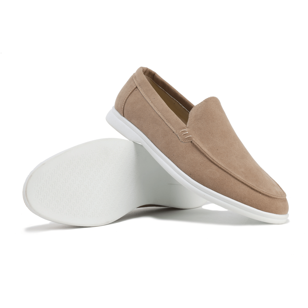 https://cdn.shopify.com/s/files/1/0913/7753/3275/files/Mens-Suede-Loafers-for-Comfort-and-Style-12.png?v=1773060494