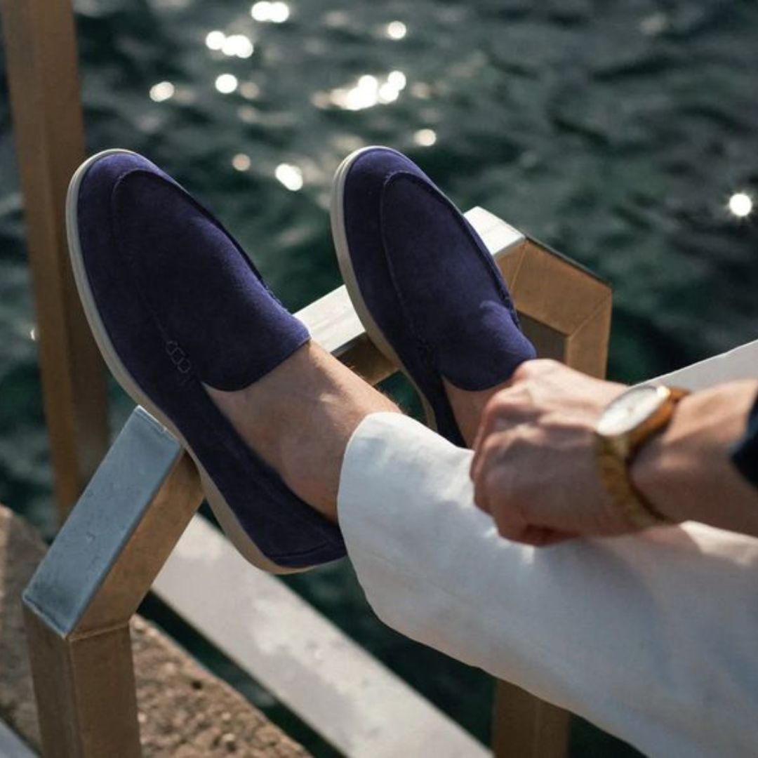 https://cdn.shopify.com/s/files/1/0913/7753/3275/files/Mens-Suede-Loafers-for-Comfort-and-Style-2.jpg?v=1773060462