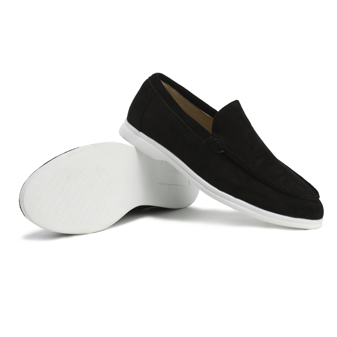 https://cdn.shopify.com/s/files/1/0913/7753/3275/files/Mens-Suede-Loafers-for-Comfort-and-Style-6.png?v=1773060473