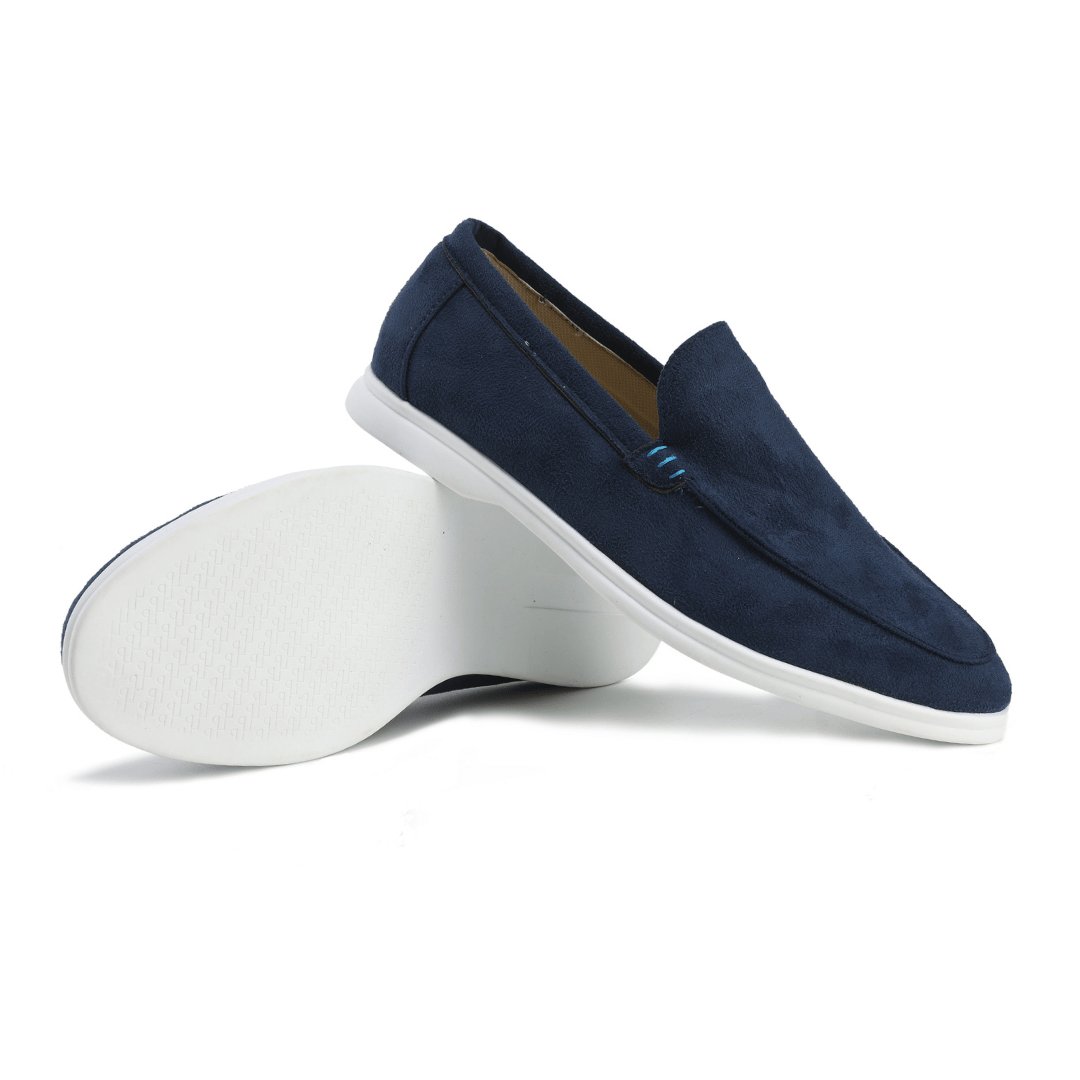 https://cdn.shopify.com/s/files/1/0913/7753/3275/files/Mens-Suede-Loafers-for-Comfort-and-Style-7.png?v=1773060477