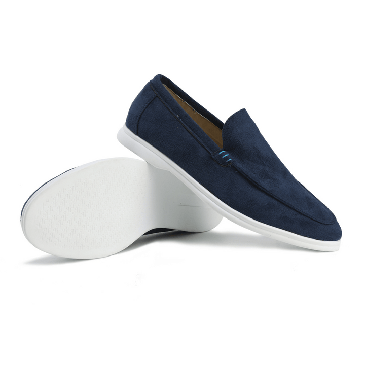 https://cdn.shopify.com/s/files/1/0913/7753/3275/files/Mens-Suede-Loafers-for-Comfort-and-Style-7.png?v=1773060477