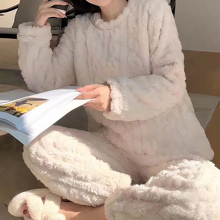 https://cdn.shopify.com/s/files/1/0830/7487/5738/files/SYLVIA_4_886f9069-a49d-4780-9f49-3c50cdaacc21.png?v=1772789427