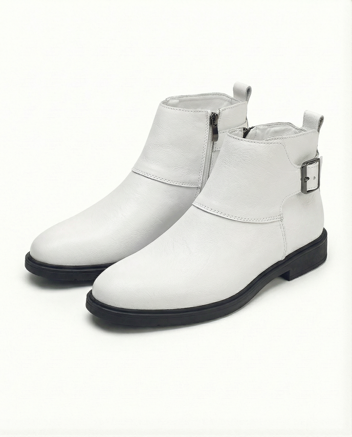 https://cdn.shopify.com/s/files/1/0830/7487/5738/files/freepik__highquality-studio-product-photo-of-shoes-made-fro__8606.png?v=1778082431