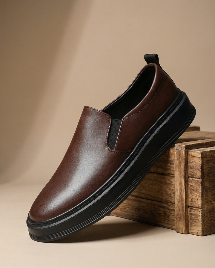 https://cdn.shopify.com/s/files/1/0830/7487/5738/files/freepik__productfocused-lifestyle-image-of-shoes-made-from-__7614.png?v=1778082440