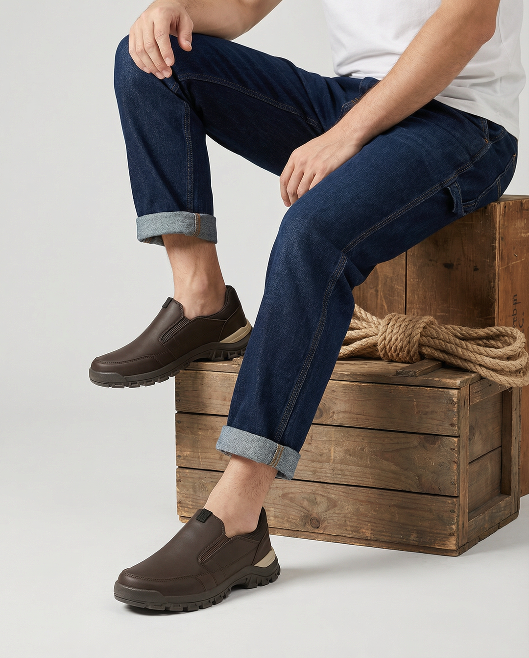 https://cdn.shopify.com/s/files/1/0830/7487/5738/files/freepik__studio-lifestyle-image-of-male-model-wearing-shoes__65536_194b4c73-63b1-4923-9fe8-a83a8aee5590.png?v=1778082447