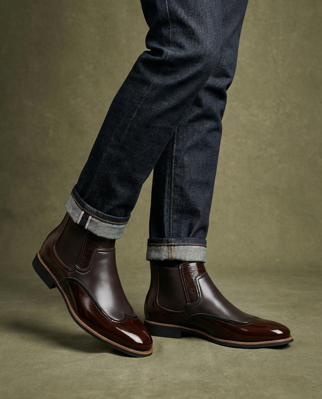 https://cdn.shopify.com/s/files/1/0830/7487/5738/files/freepik__studio-lifestyle-photo-of-male-model-wearing-shoes__17027.png?v=1778082424