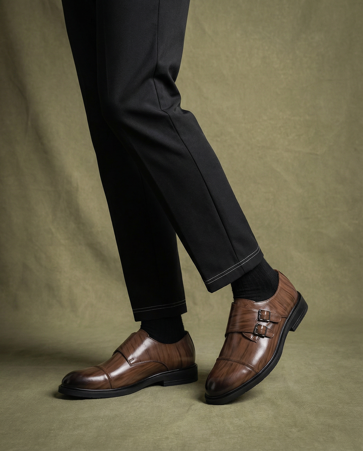https://cdn.shopify.com/s/files/1/0830/7487/5738/files/freepik__studio-lifestyle-photo-of-male-model-wearing-shoes__29524.png?v=1778082428