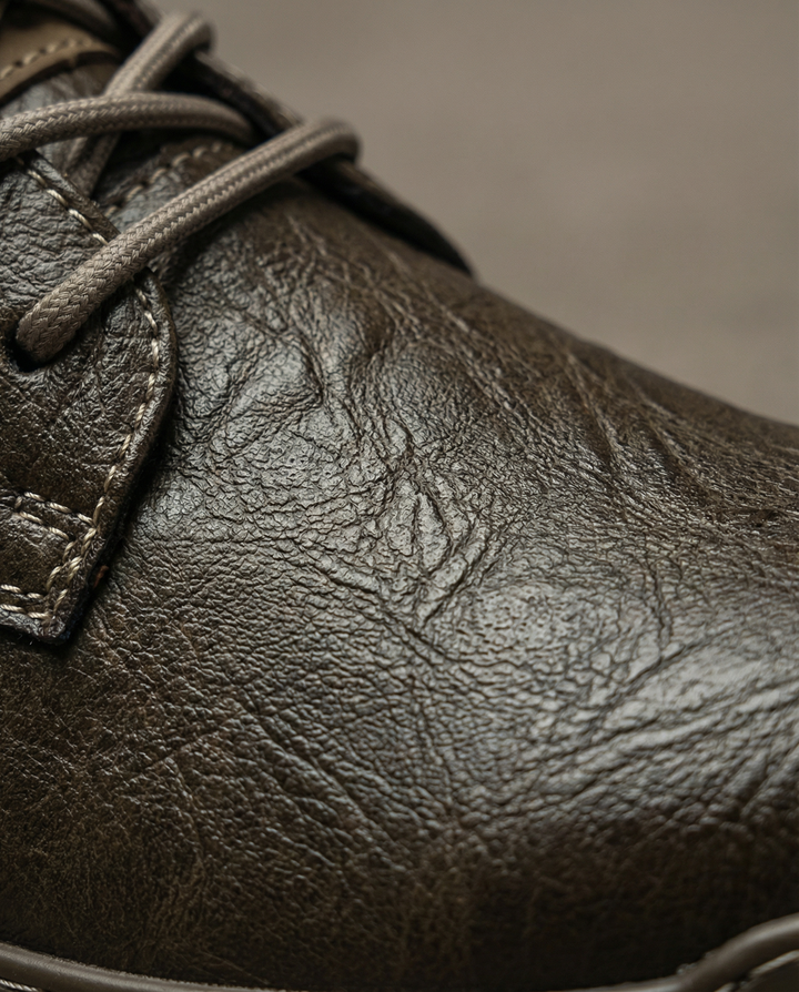 https://cdn.shopify.com/s/files/1/0830/7487/5738/files/freepik__ultraclean-macro-product-closeup-of-leather-used-i__44582.png?v=1778082444