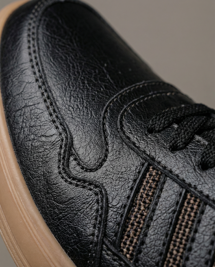 https://cdn.shopify.com/s/files/1/0830/7487/5738/files/freepik__ultraclean-macro-product-closeup-of-leather-used-i__44597.png?v=1778082445