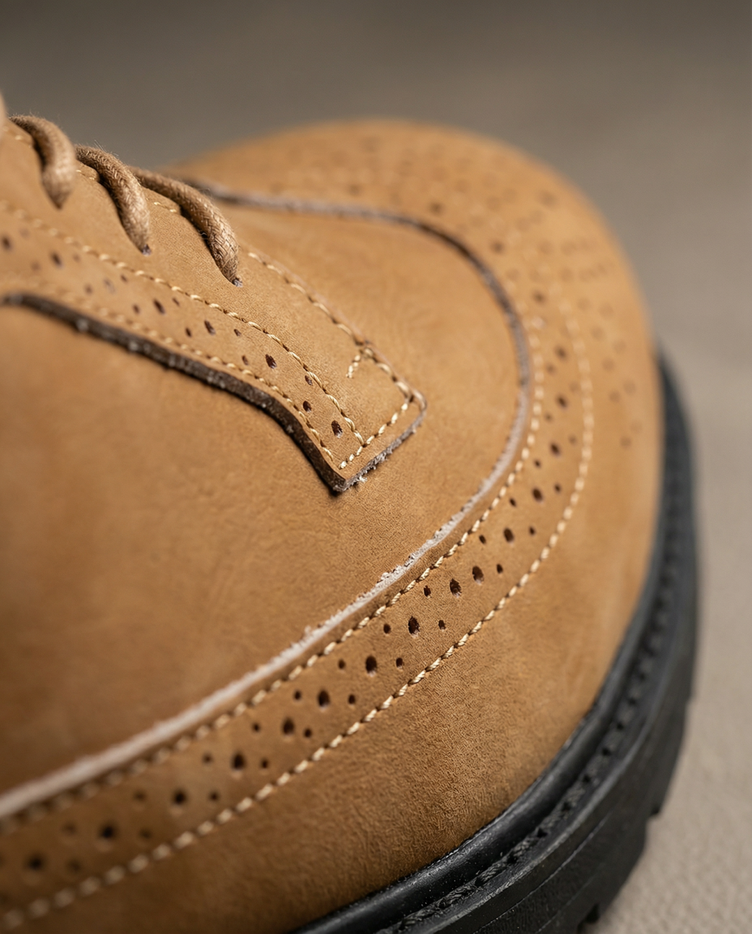 https://cdn.shopify.com/s/files/1/0830/7487/5738/files/freepik__ultraclean-macro-product-closeup-of-premium-leathe__59770.png?v=1778082436