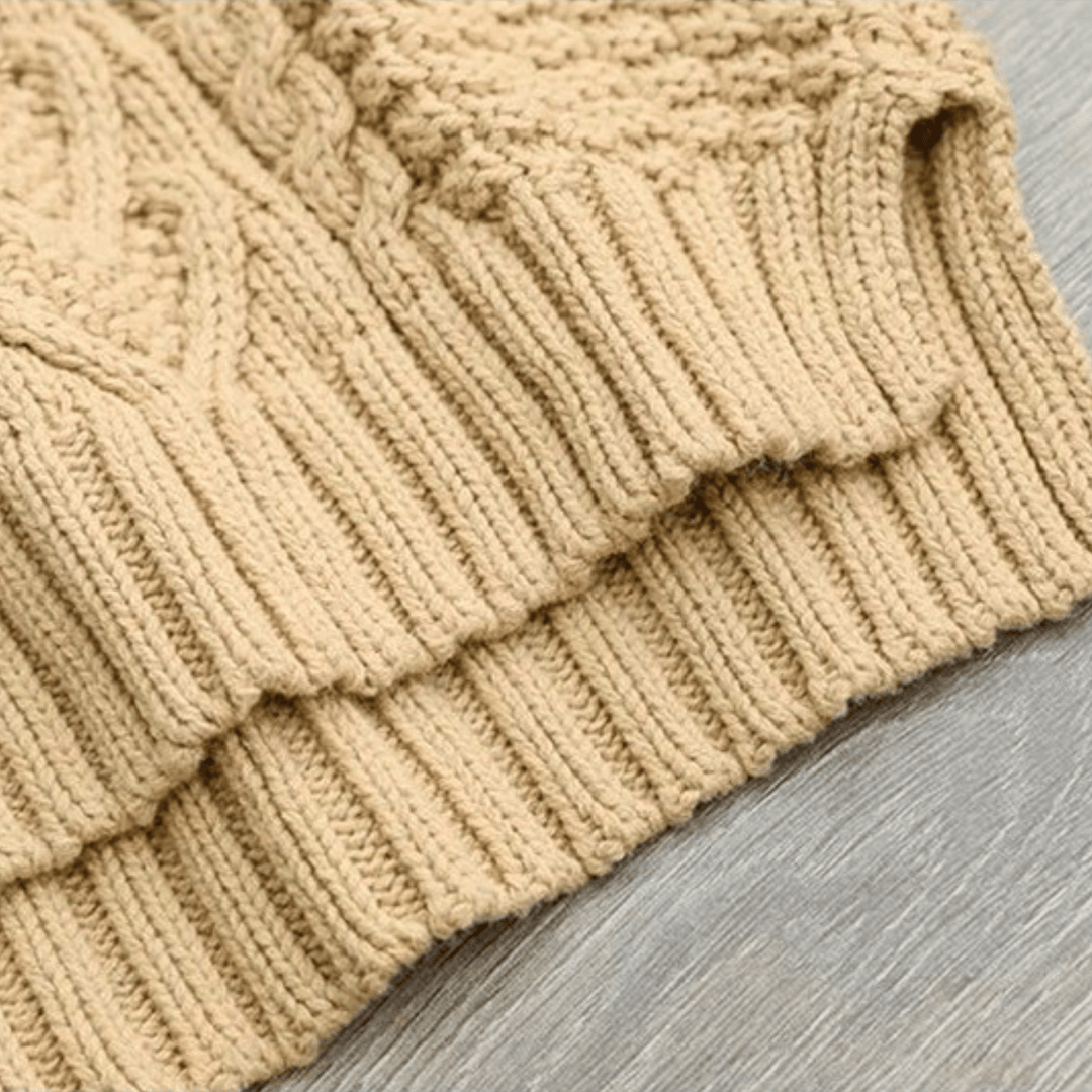 https://cdn.shopify.com/s/files/1/0830/7487/5738/files/molvana-veloura-turtleneck-pullover-14175black5100014064-825346.png?v=1773741278